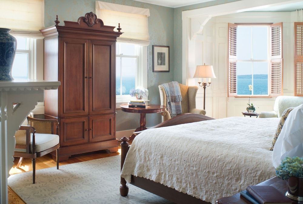 Agassiz Room