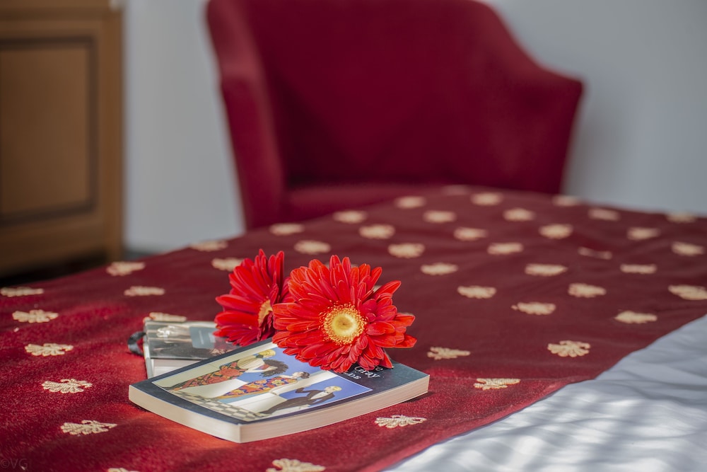 Classic Double Room, Partial Sea View