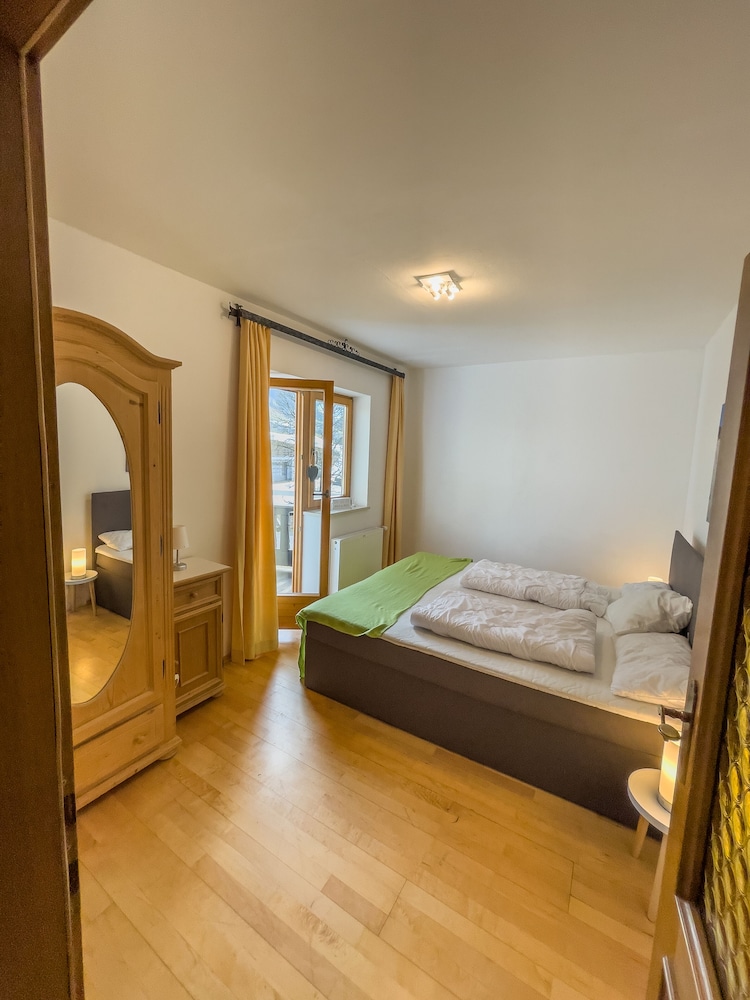Deluxe Apartment, Executive Level