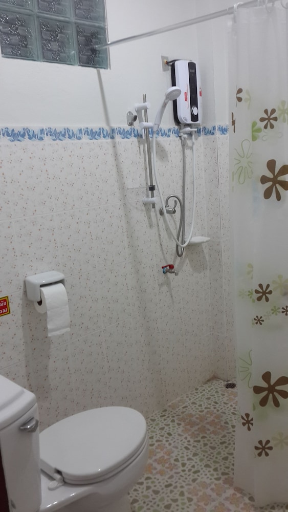 Deluxe Twin Room photo 3