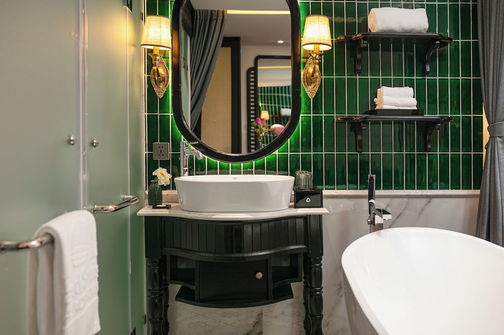 Deluxe Double or Twin Room, Balcony - Photo 10