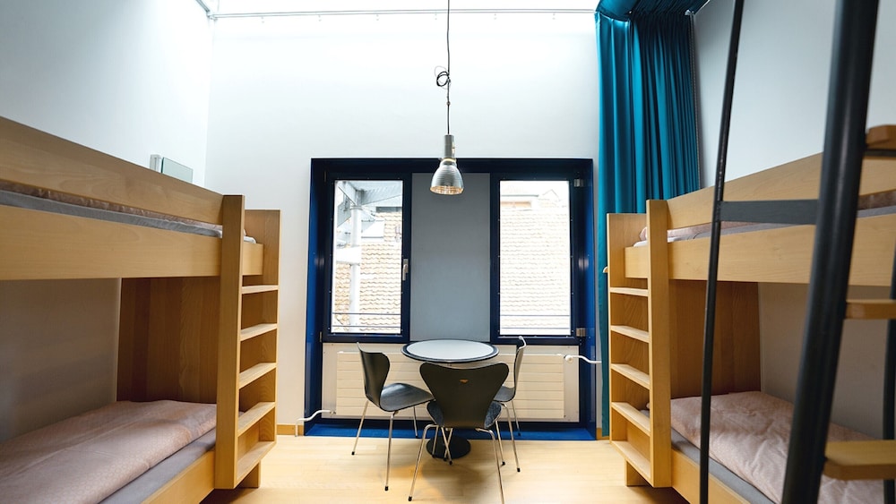 Shared Dormitory, Shared Bathroom (1 bed in a 10-bed dorm) photo 1