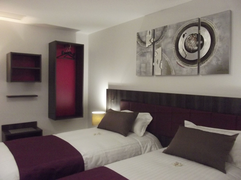 Twin Room