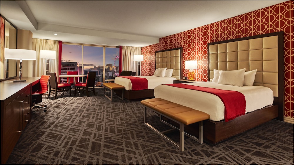 Resort Studio Suite, 2 Queens, Non-Smoking - Photo 1