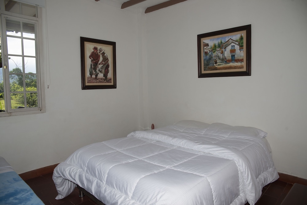 Standard Triple Room photo 3
