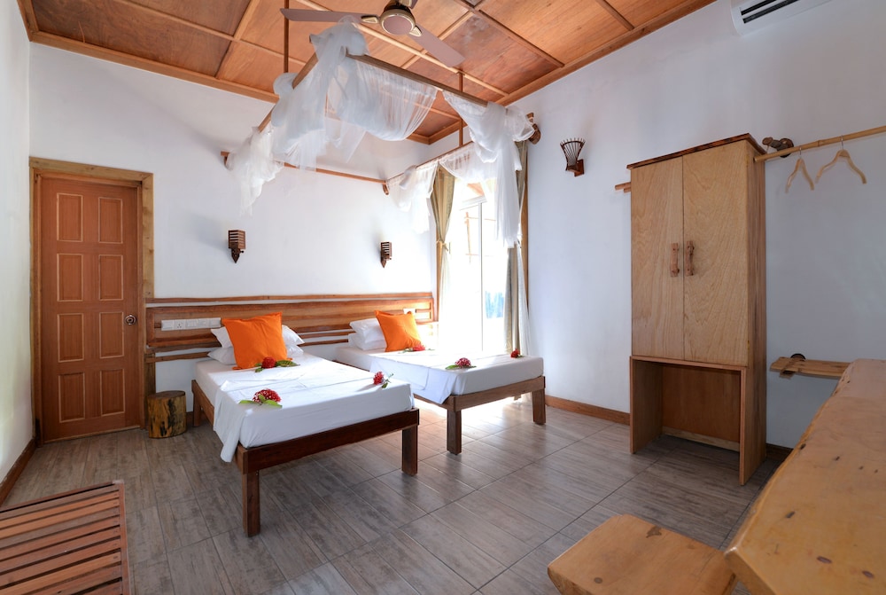 Deluxe Double or Twin Room, 1 Queen Bed, Accessible, Non Smoking