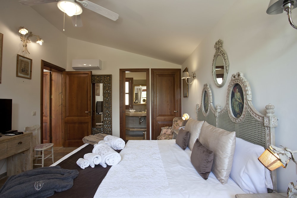 Family Suite, 2 Bedrooms, Terrace photo 3