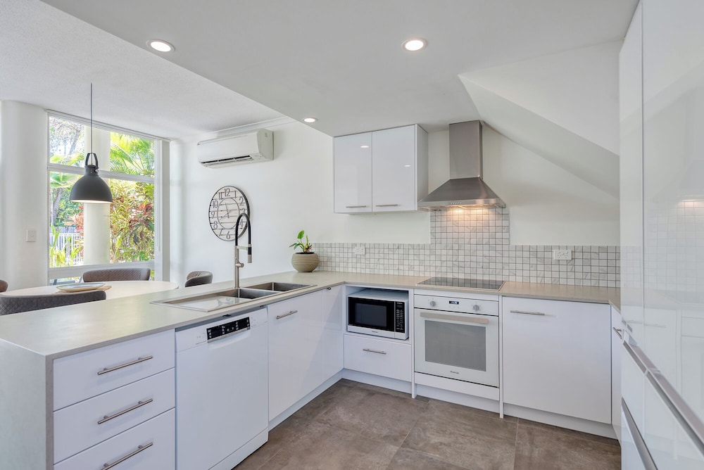 Executive Townhome, 1 Bedroom, Kitchen photo 3