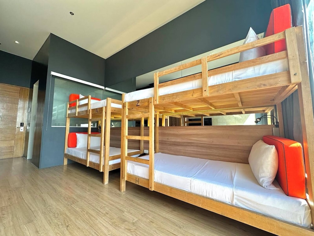 Bunk Beds photo 3