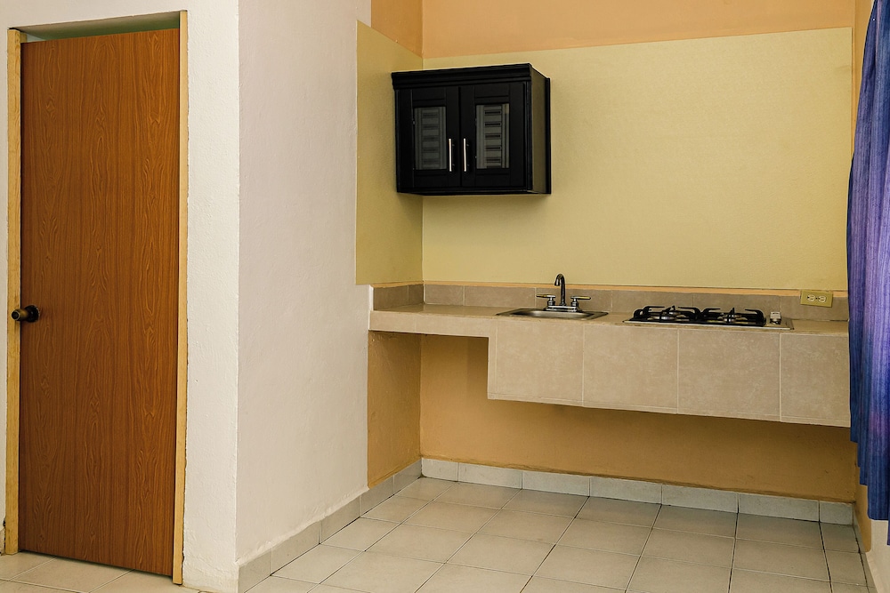 Standard Room - Photo 5