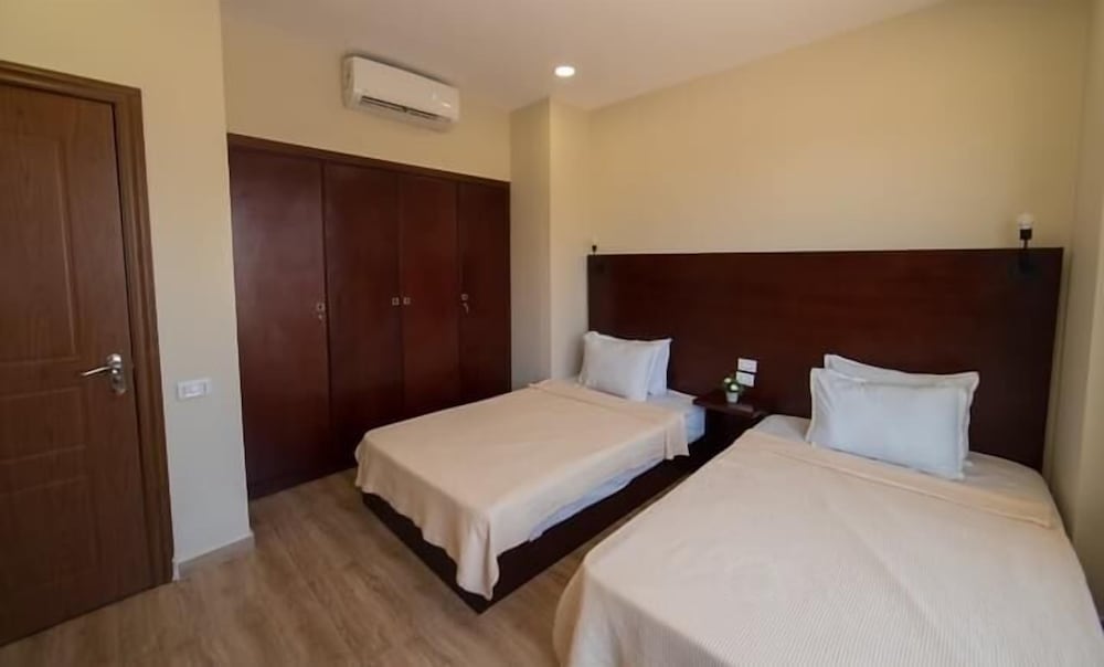 Standard Apartment, Multiple Beds