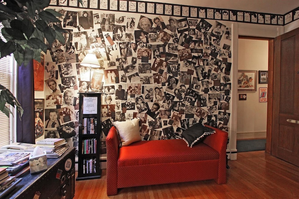 Hollywood Room photo 2