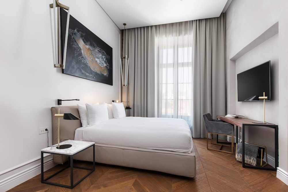 Superior Room, 1 Queen Bed