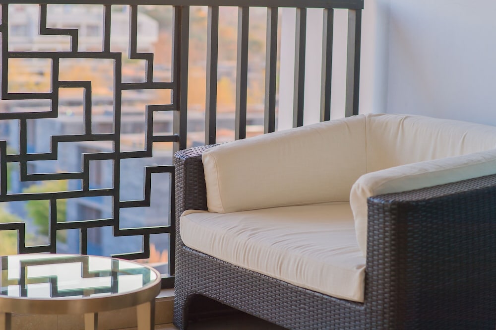 Deluxe Room, 2 Double Beds, Balcony, Garden View - Photo 4