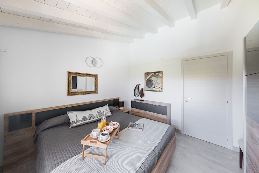 Business Apartment photo 1