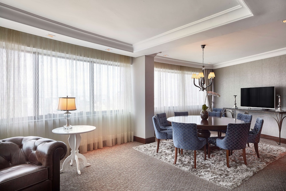 Presidential Suite, 1 Bedroom thumbnail 5