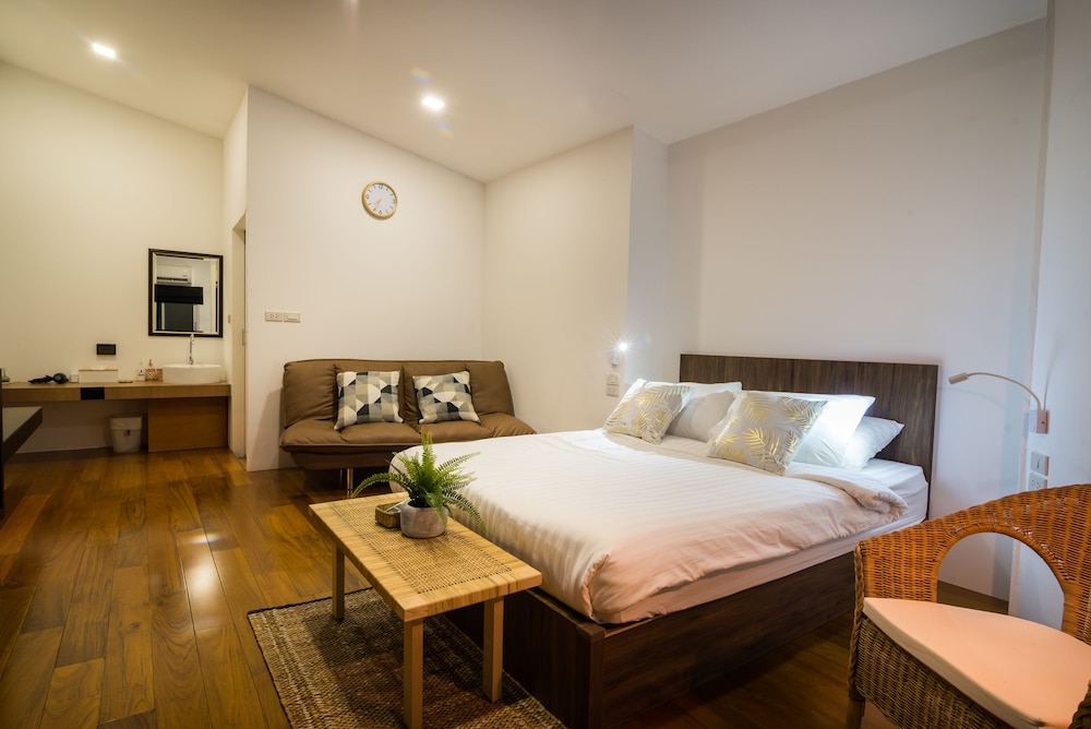 Studio with Sofa bed