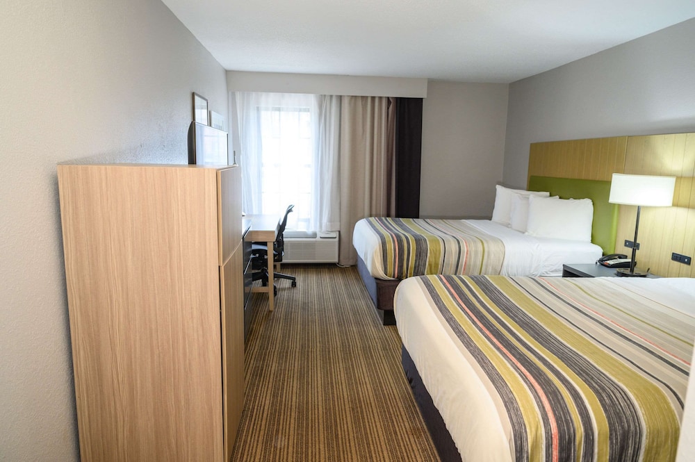 Room, 2 Queen Beds, Accessible, Non Smoking