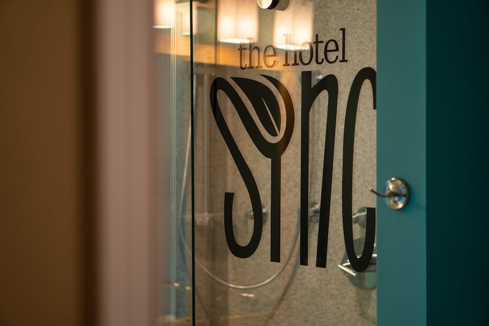 The Hotel Sync, Photo 7