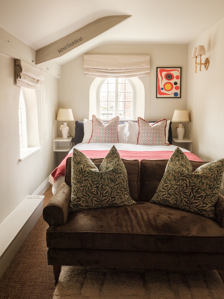 Double Room, Ensuite (Small) photo 1