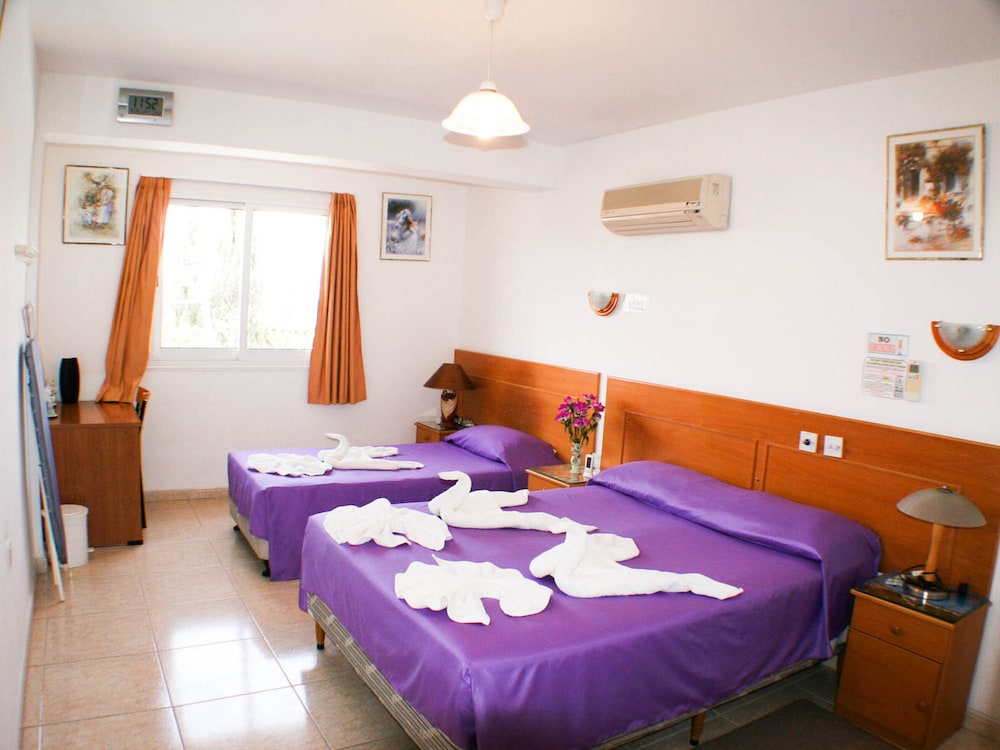 Deluxe Apartment, 2 Bedrooms, Balcony photo 3