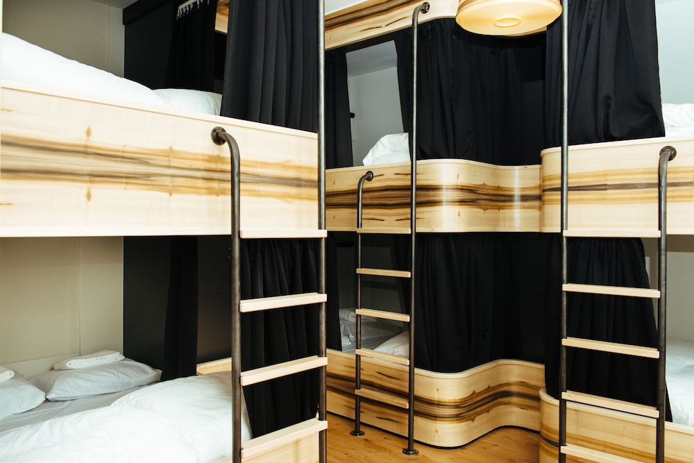 Shared Dormitory, Women only, Ensuite (1 Queen size bed in 6-Bed Dormitory) photo 1