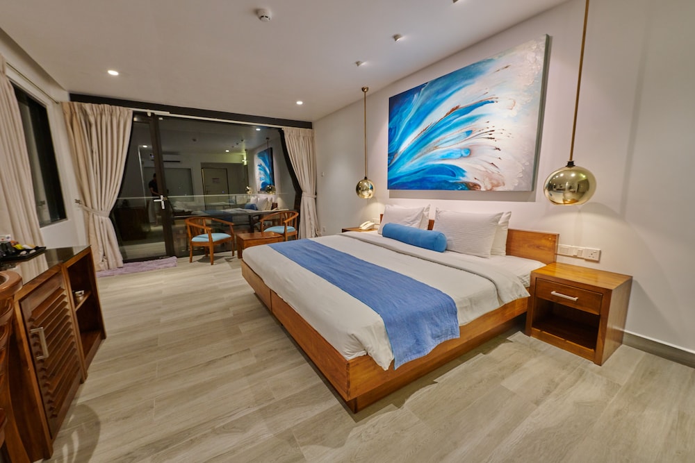 Deluxe Twin Room, Non Smoking, Partial Ocean View - Photo 8