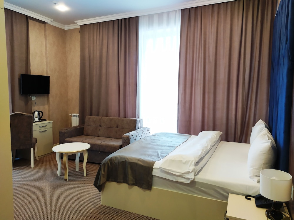 Standard Double Room, 1 King Bed, Non Smoking - Photo 26