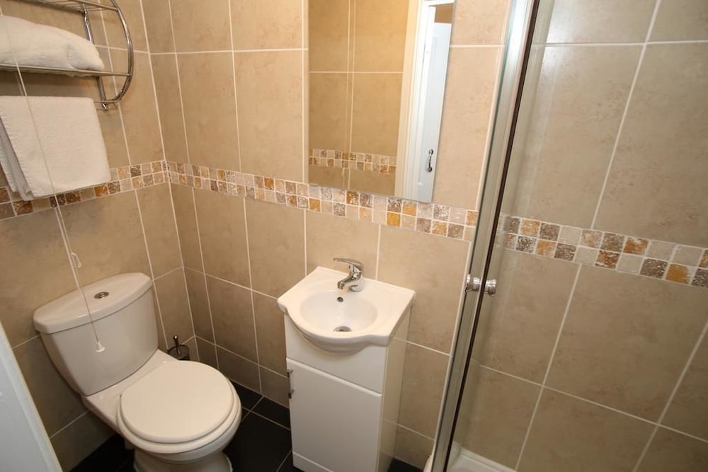 Suite 3 photo 2