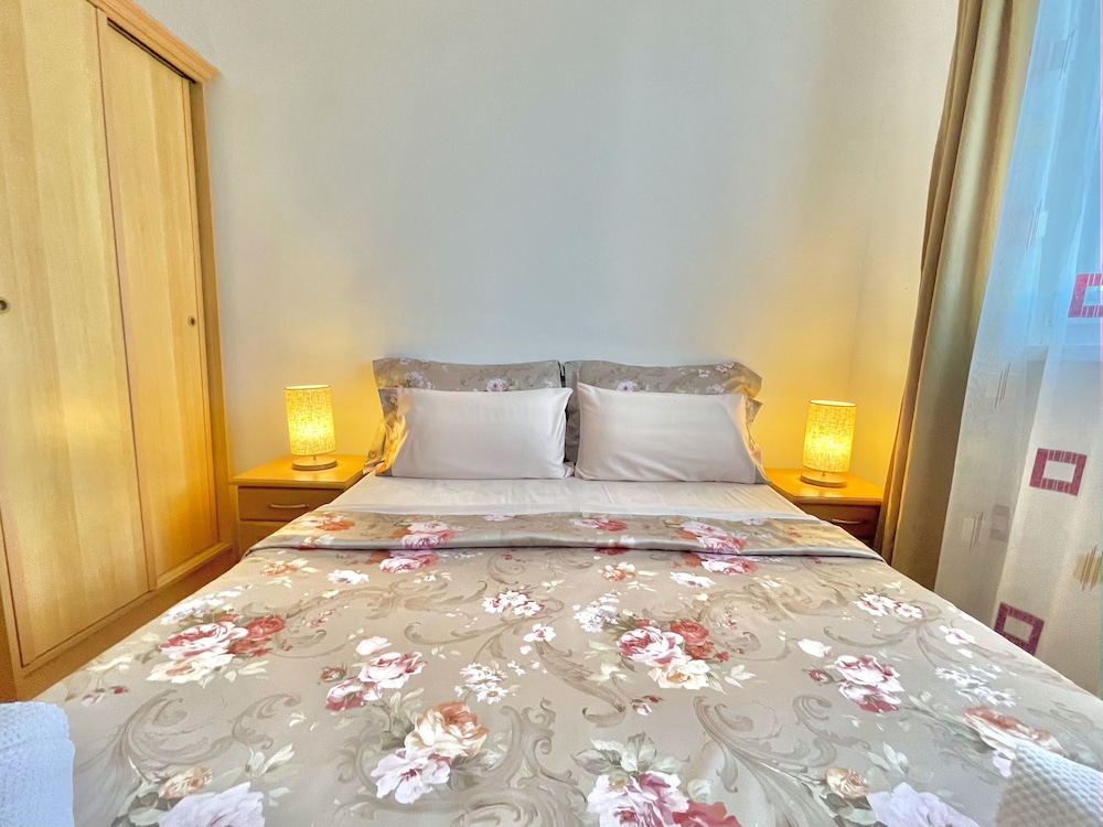 Comfort Apartment - Photo 2