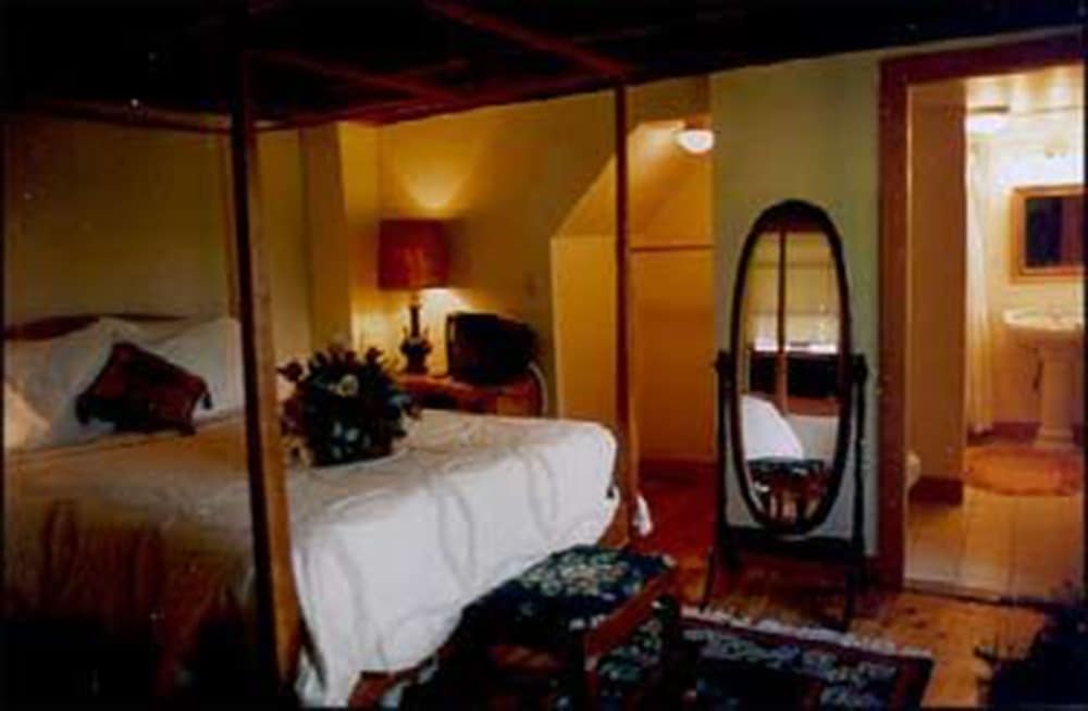 Margaret Room photo 2