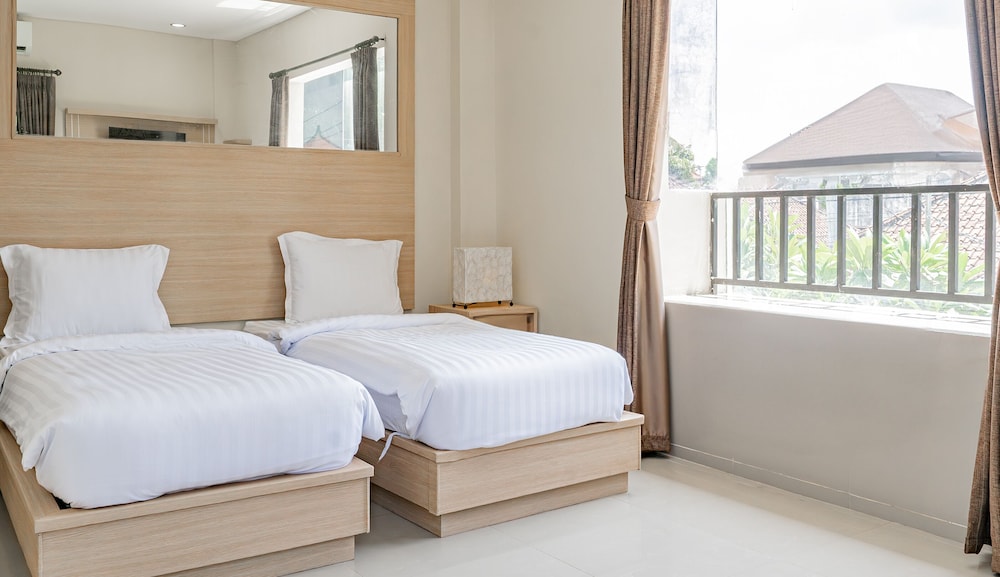 Classic Suite, 2 Twin Beds - Photo 1