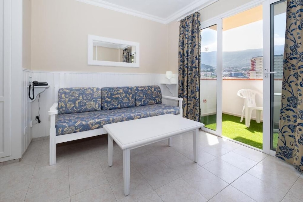 Superior Apartment (3 Adults) photo 2