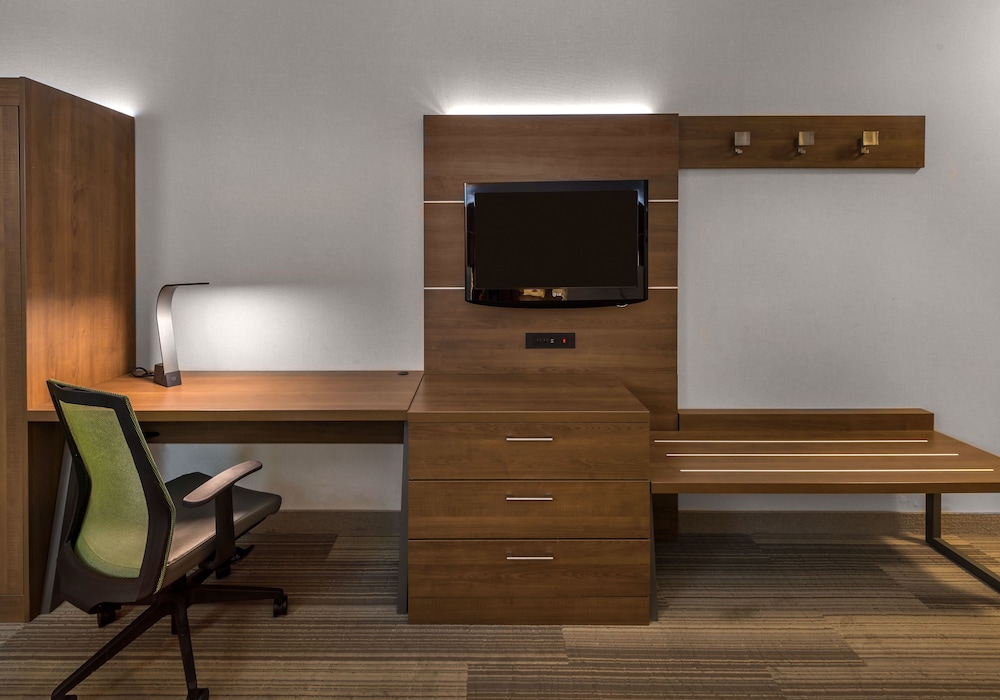Suite, 1 King Bed (Additional Living Area) - Photo 2