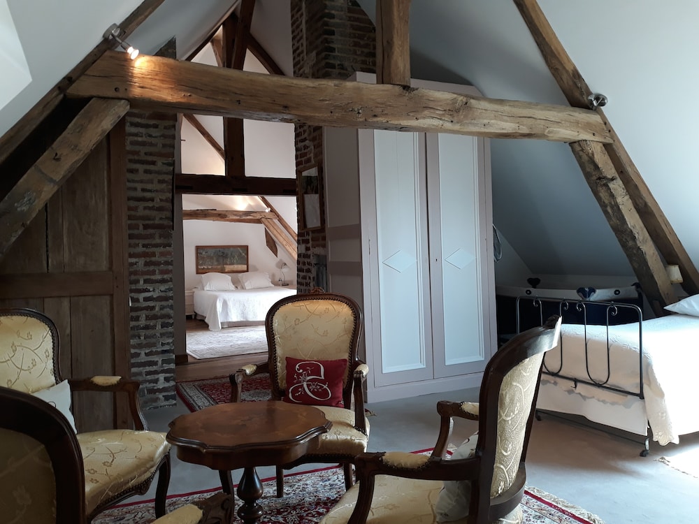 Superior Triple Room, Park View photo 1