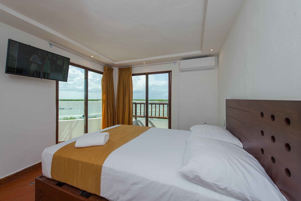 Deluxe Studio Suite, Sea View photo 1