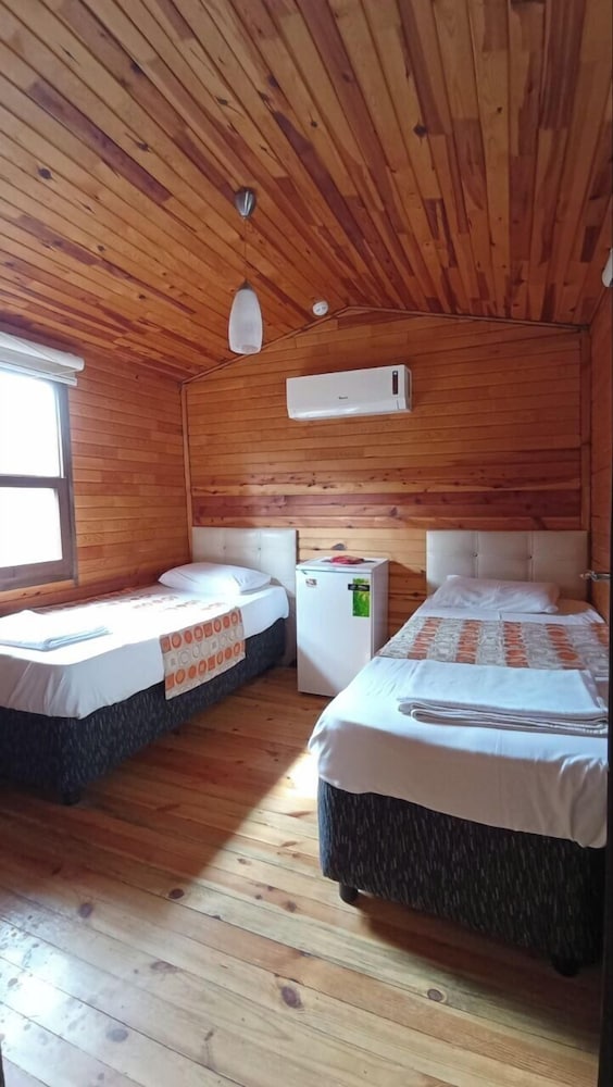 Standard Bungalow, Multiple Beds, Non Smoking, Courtyard View photo 3