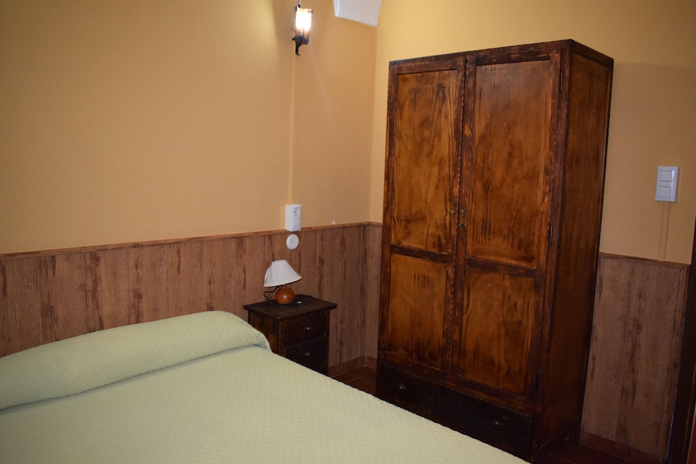 Basic Double Or Twin Room photo 2