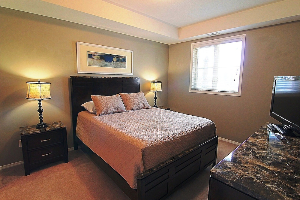Deluxe Condo, 2 Bedrooms photo 1
