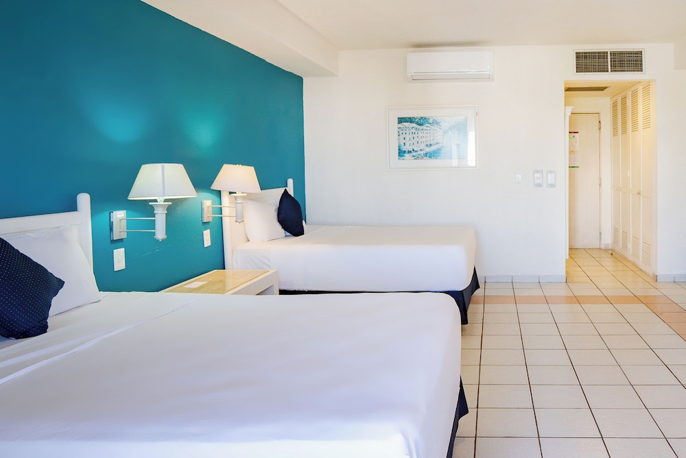 Standard Room, Ocean View - Photo 5