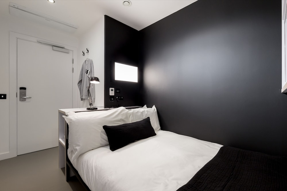 Single Room, Ensuite photo 1