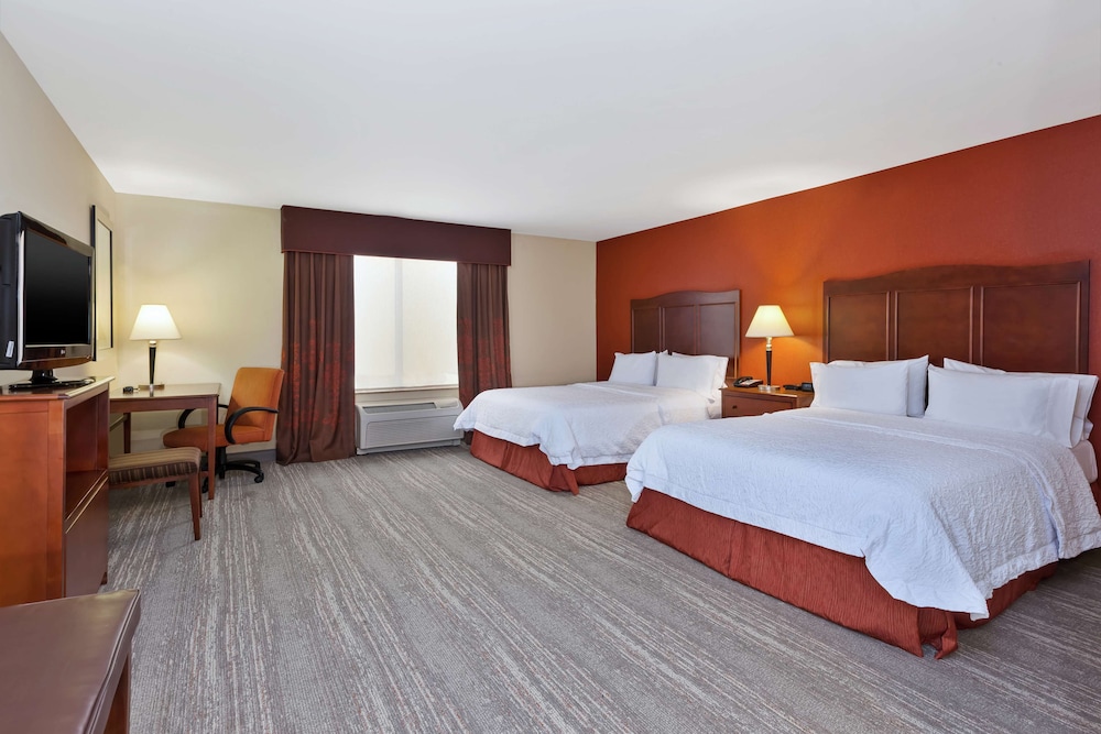 Room, 2 Queen Beds, Accessible, Non Smoking - Photo 2