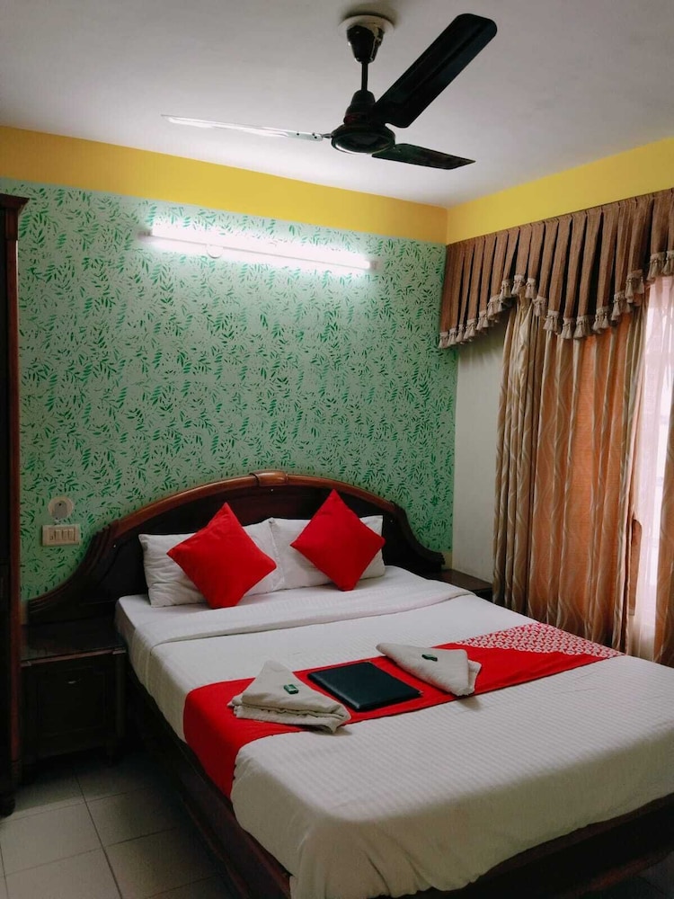 Standard Double Room, 1 Queen Bed, Smoking photo 1