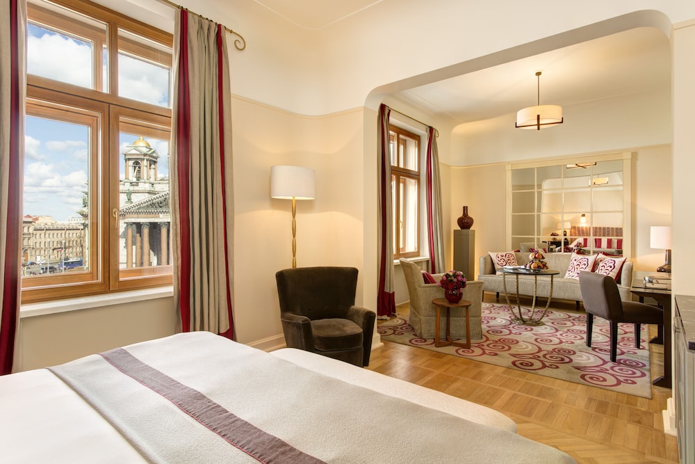 Junior Suite (Cathedral)