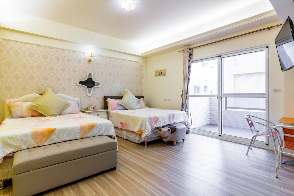 Quadruple Room, Balcony photo 1