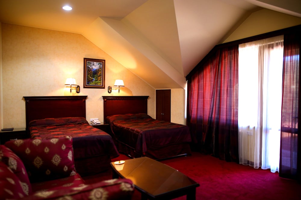 Deluxe Twin Room photo 3