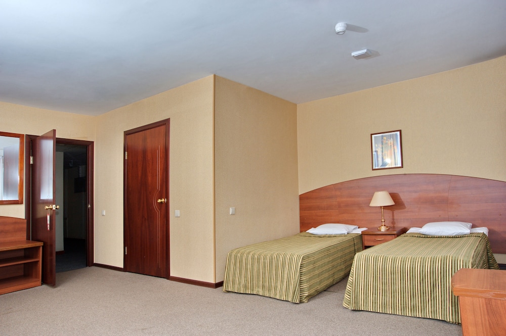 Standard Twin Room photo 2