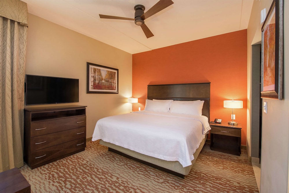 Studio Suite, 1 King Bed, Non Smoking - Photo 2