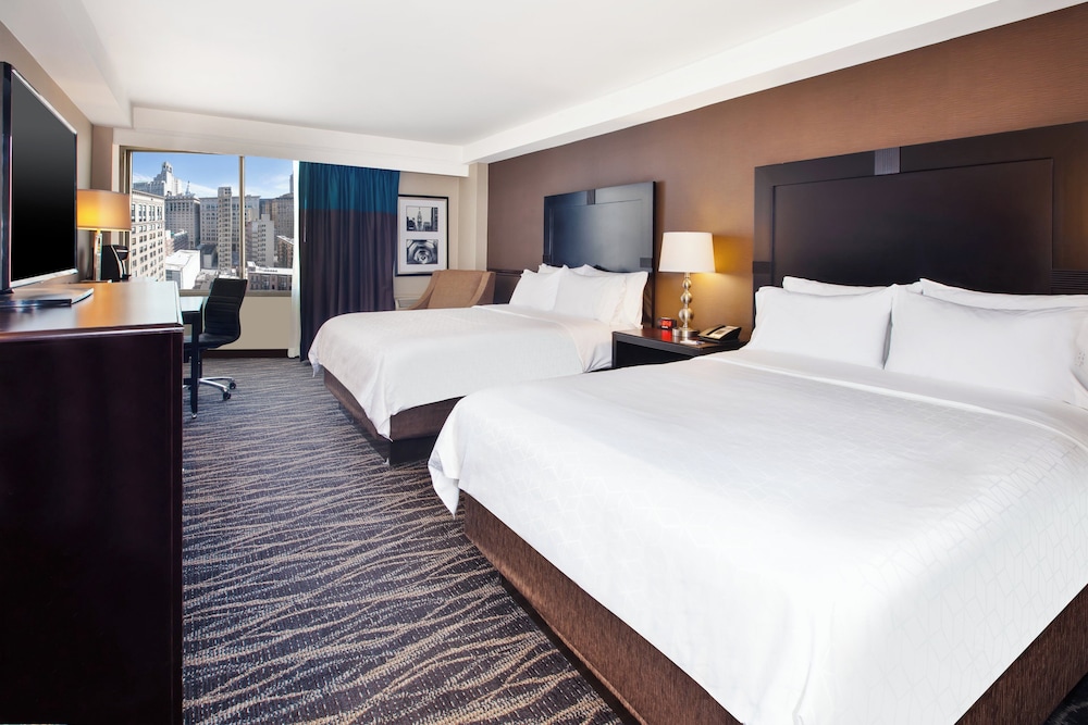 Standard Room, 2 Queen Beds, Accessible (Roll-In Shower) - Photo 3