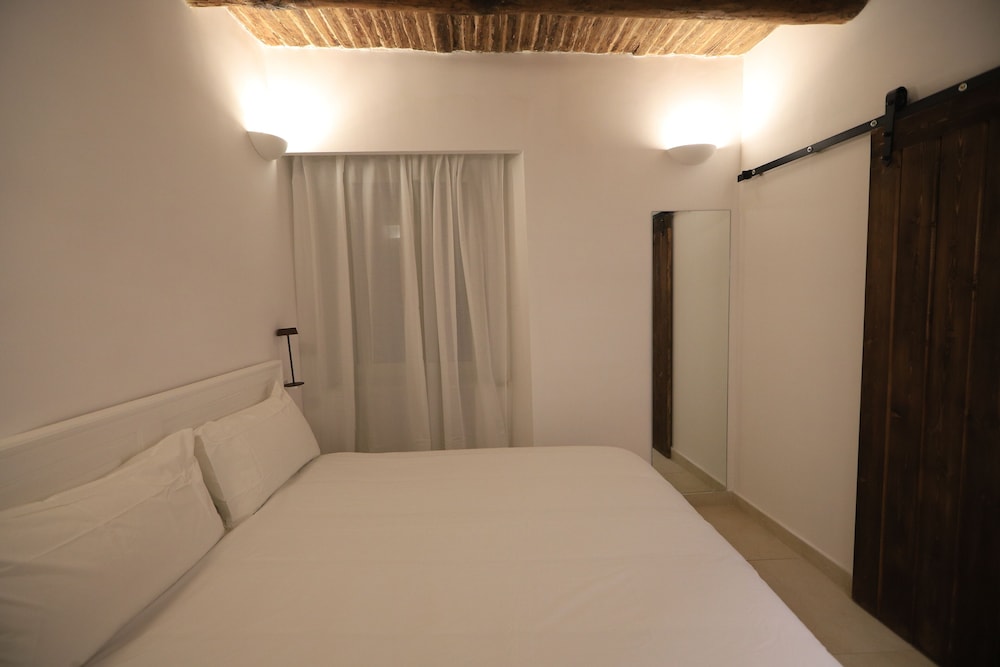 Classic Single Room